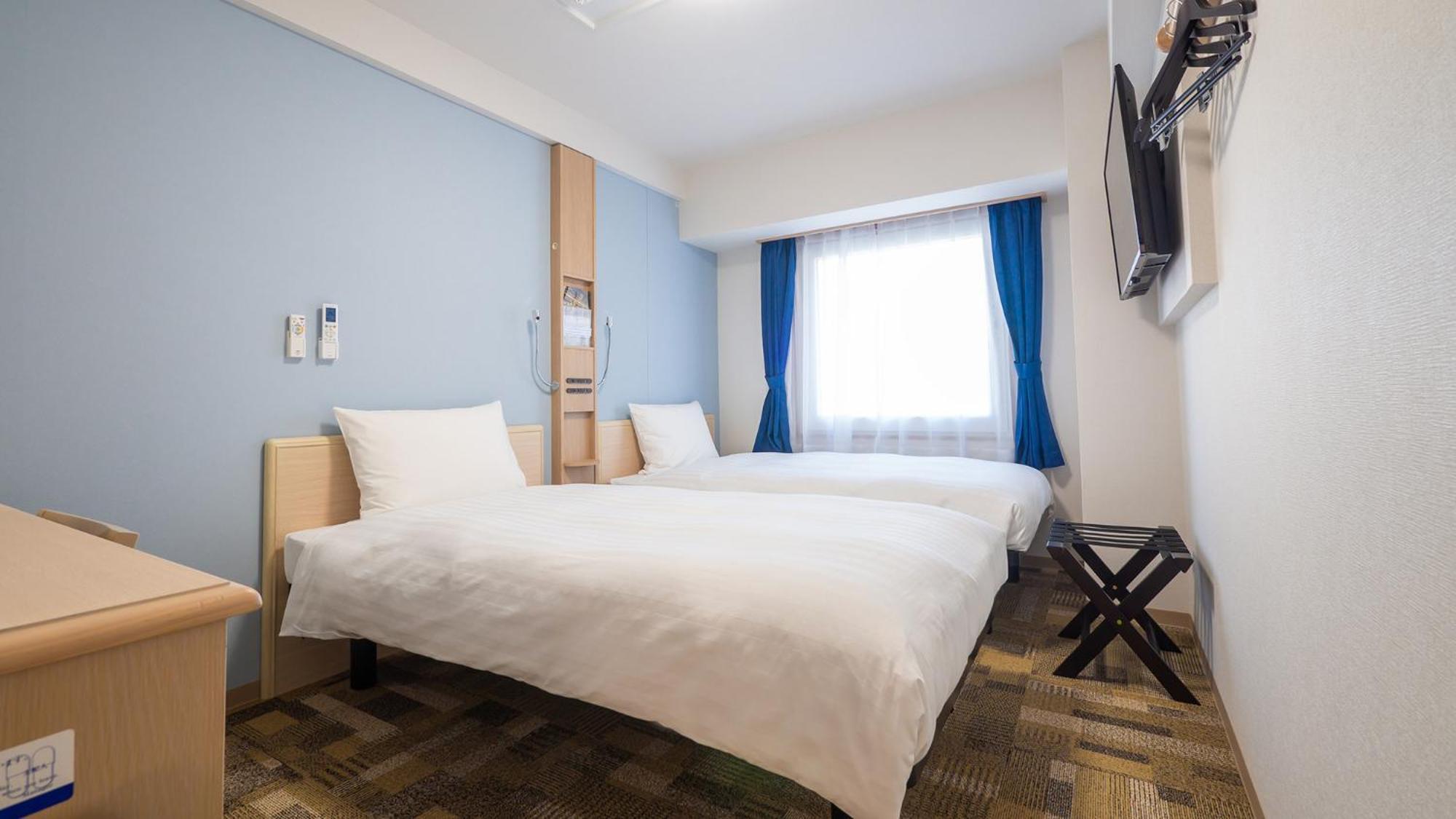 Toyoko Inn Higashi-Osaka Exterior photo